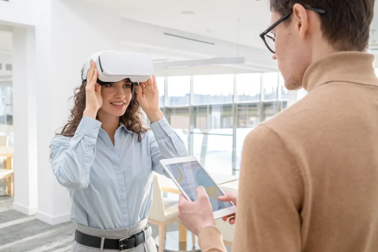 VR customer service training