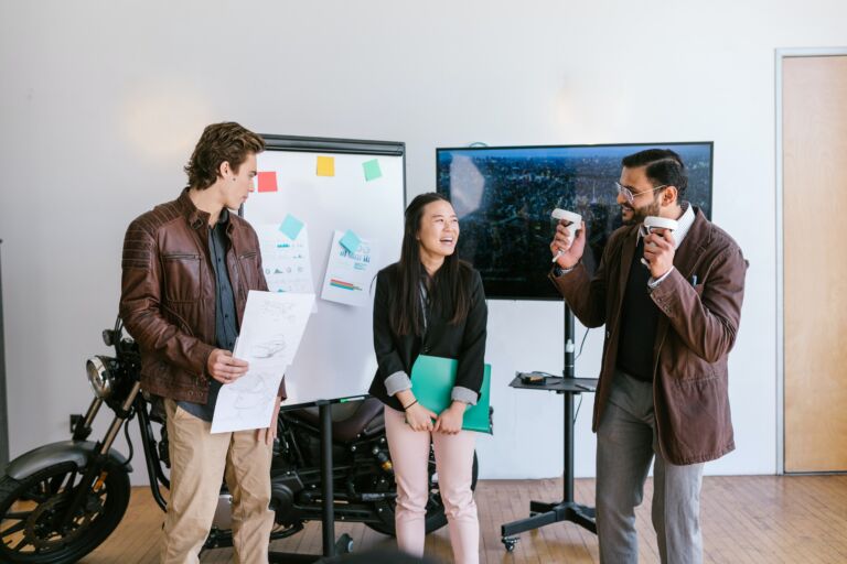 4 Ways Virtual Reality Training Can Save Your Organization Money