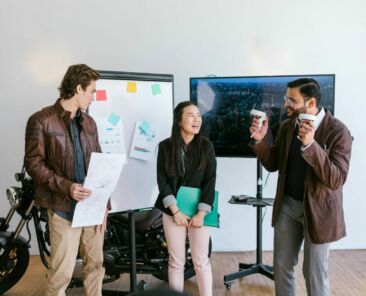 4 Ways Virtual Reality Training Can Save Your Organization Money