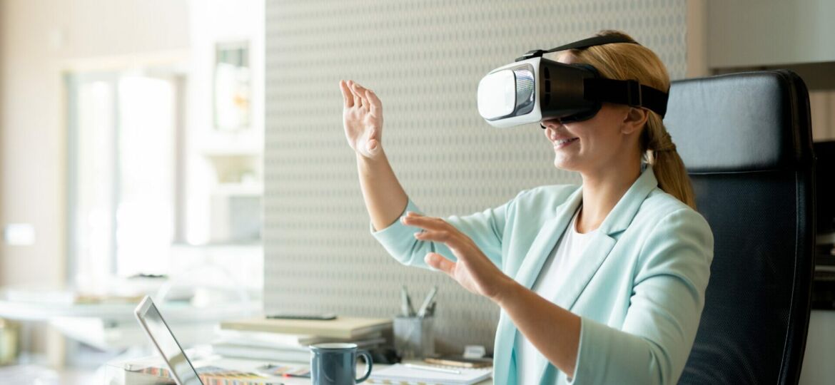 How to Effectively Use VR When Training Leaders