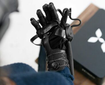 Virtual Reality Controllers vs. Haptic Gloves: Comparison Between Cost, Capabilities, And More