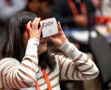 How To Access Virtual Reality Without A Headset: 3 Alternative Options