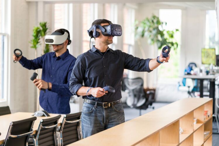 top B2B VR training agencies