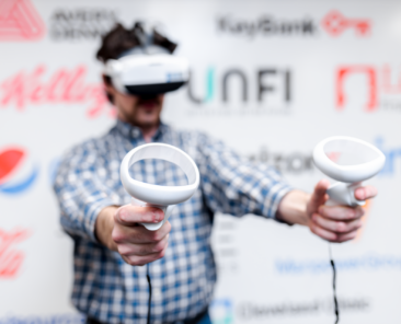 Roundtable Learning VR-1780